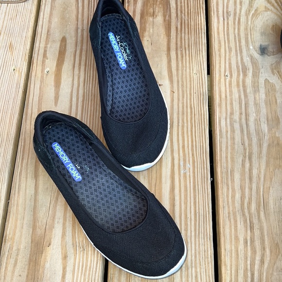 skechers air cooled price